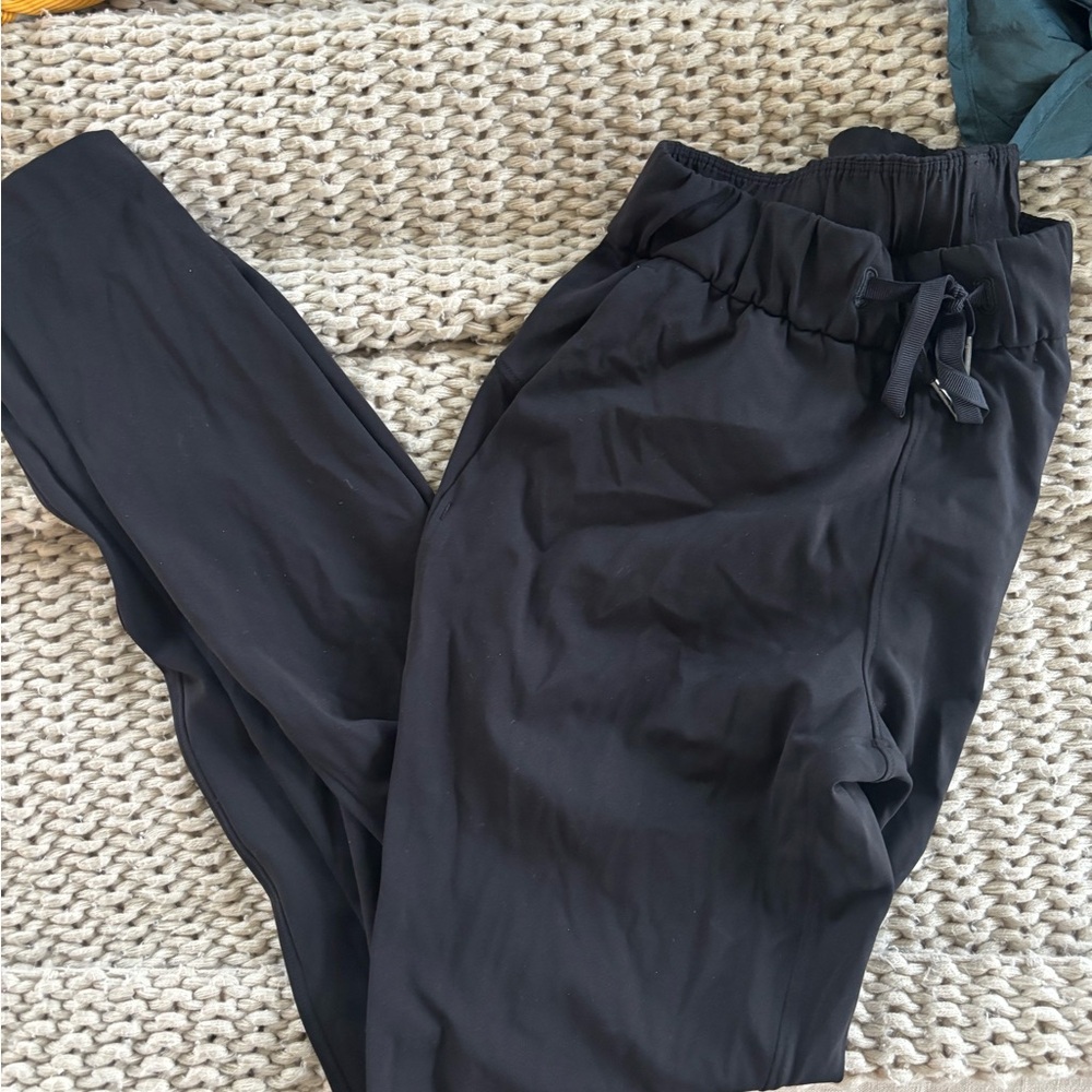 Lulu Jogger Pants